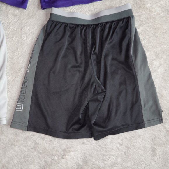 Boys Size YSM Youth Small Under Armour Heat Gear Loose Fit - Set of 3 Shorts - Picture 7 of 8